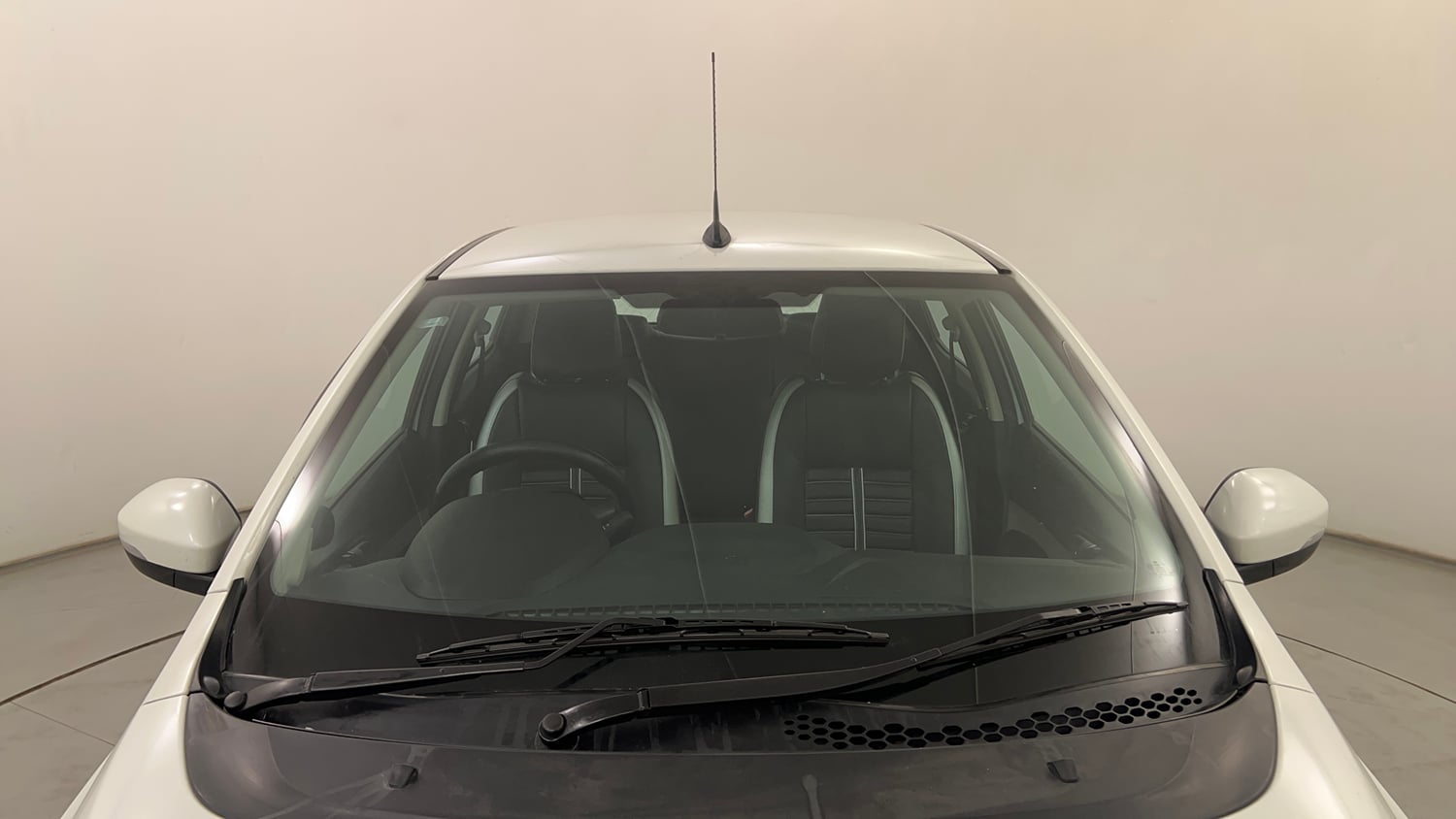Used 2018 Tata Tiago Revotron XZ Petrol Manual exterior FRONT WINDSHIELD VIEW