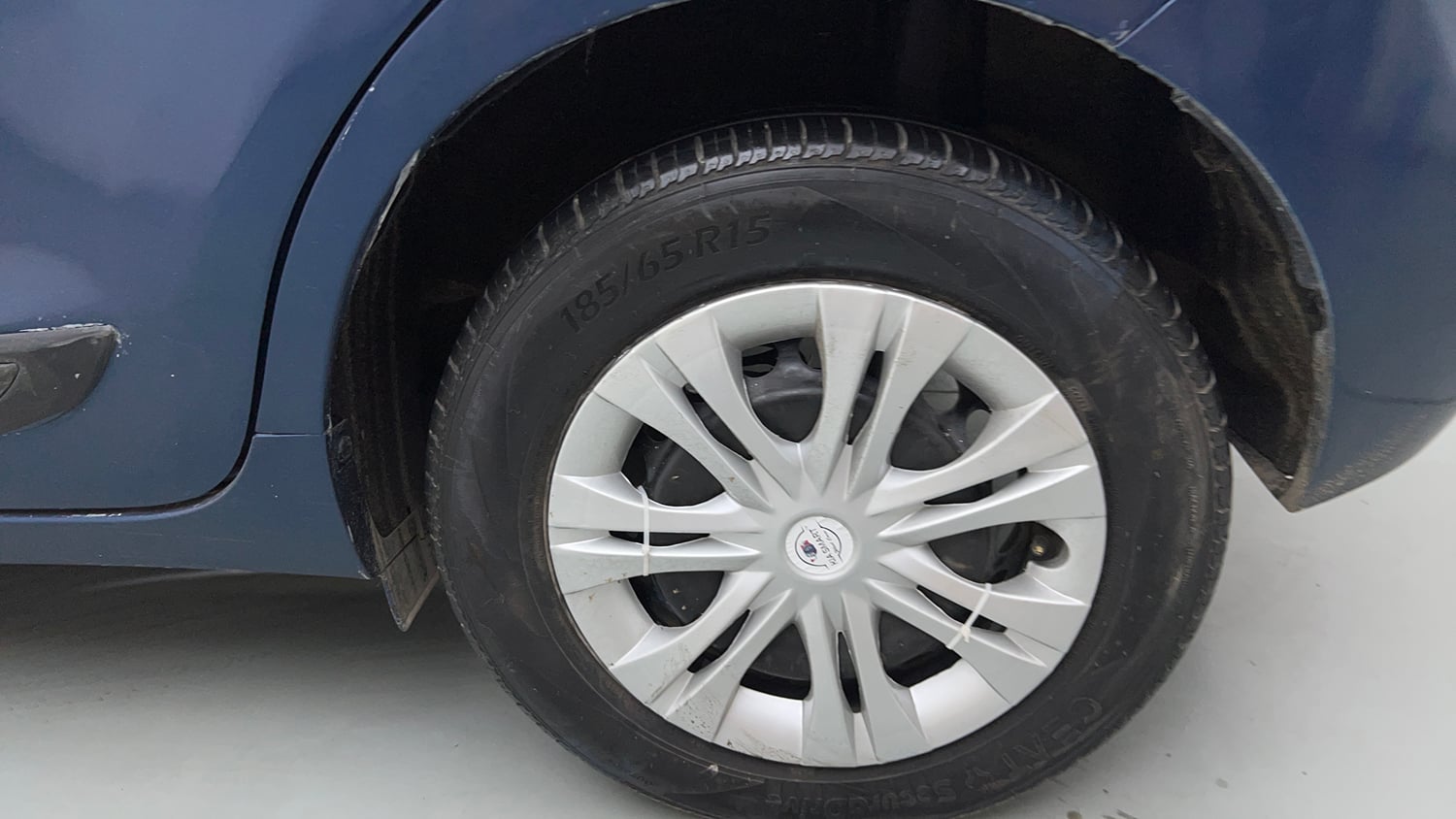Used 2016 Maruti Suzuki Baleno Delta 1.2 Petrol Manual tyres LEFT REAR TYRE RIM VIEW