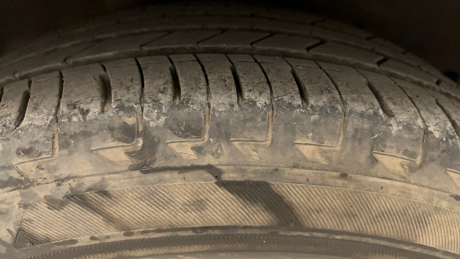 Used 2017 Honda WR-V S MT Petrol Petrol Manual tyres RIGHT REAR TYRE TREAD VIEW