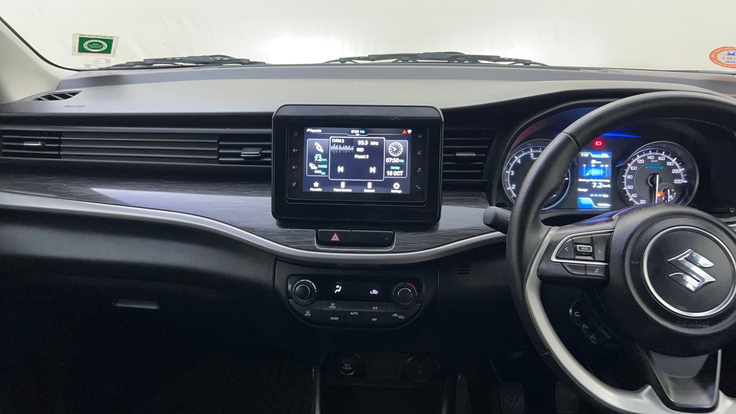 Used 2023 Maruti Suzuki XL6 Alpha MT Petrol Petrol Manual interior MUSIC SYSTEM & AC CONTROL VIEW