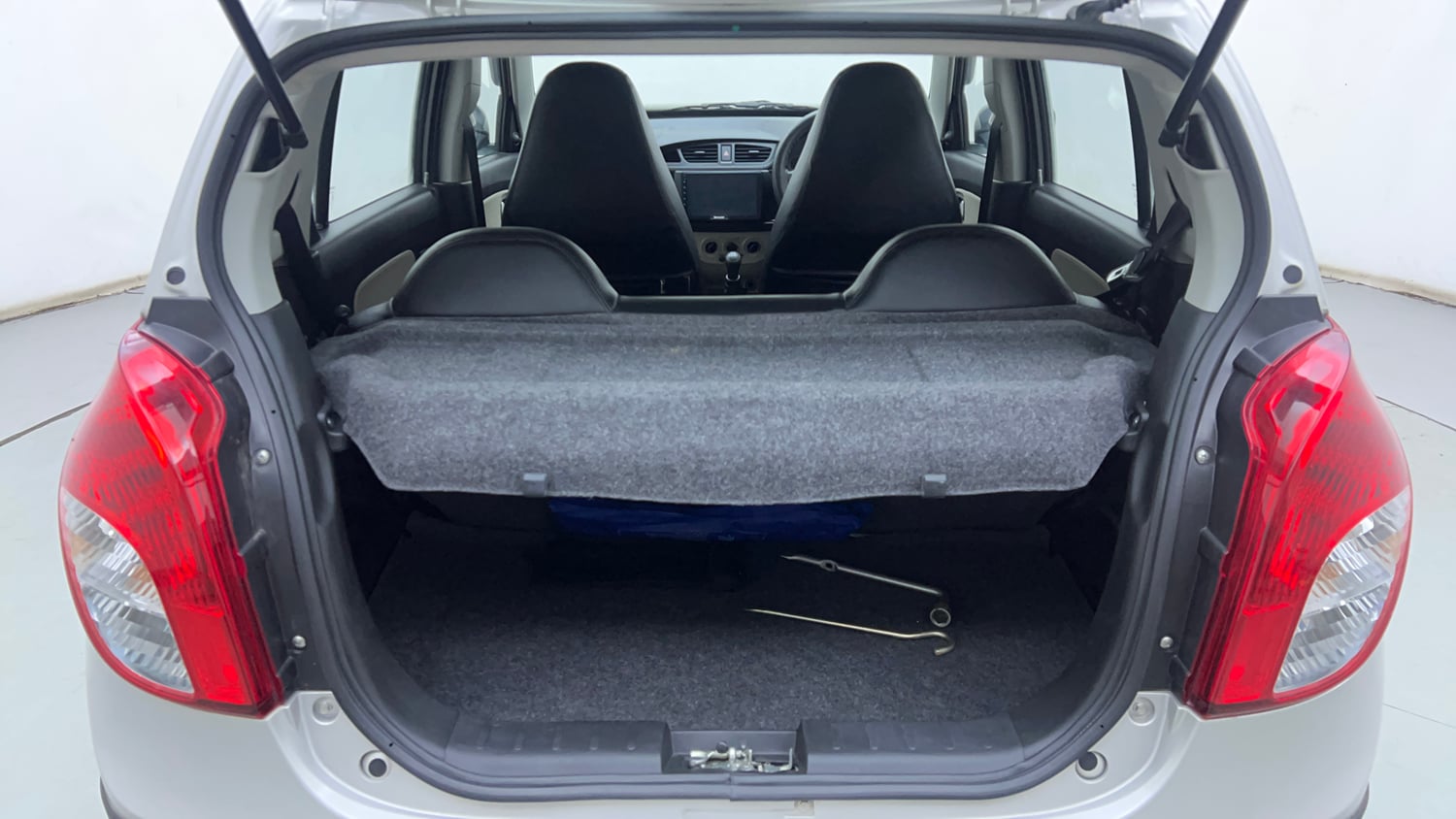 Used 2022 Maruti Suzuki Alto 800 VXi Petrol Manual interior DICKY INSIDE VIEW