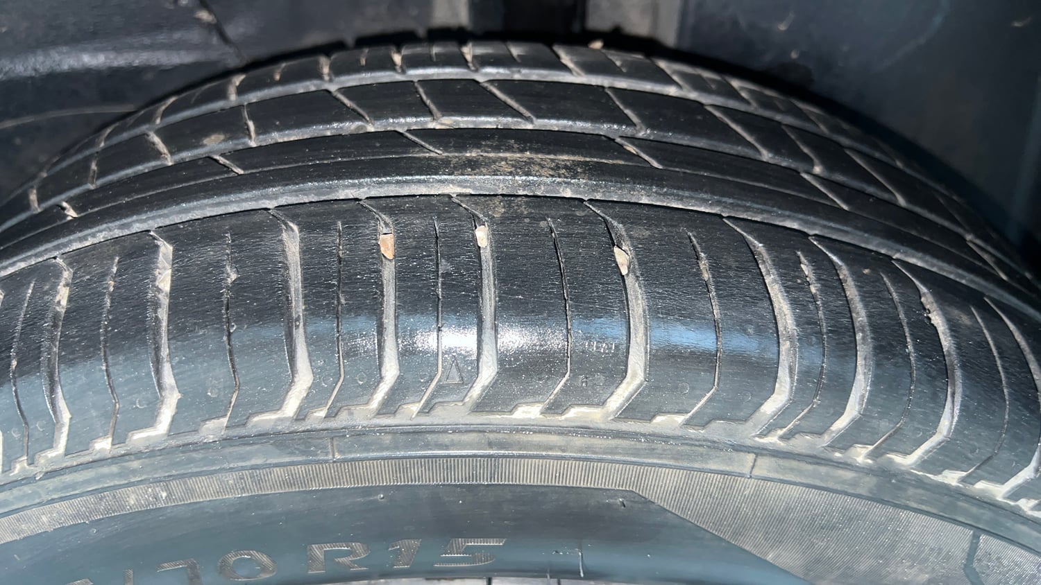 Used 2021 Tata Punch Adventure Rhythm Pack MT Petrol Manual tyres LEFT REAR TYRE TREAD VIEW