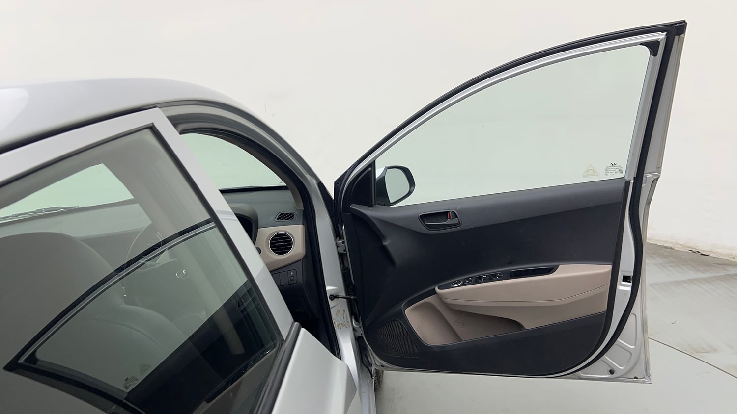 Used 2013 Hyundai Grand i10 Magna 1.2 Kappa VTVT Petrol Manual interior RIGHT FRONT DOOR OPEN VIEW