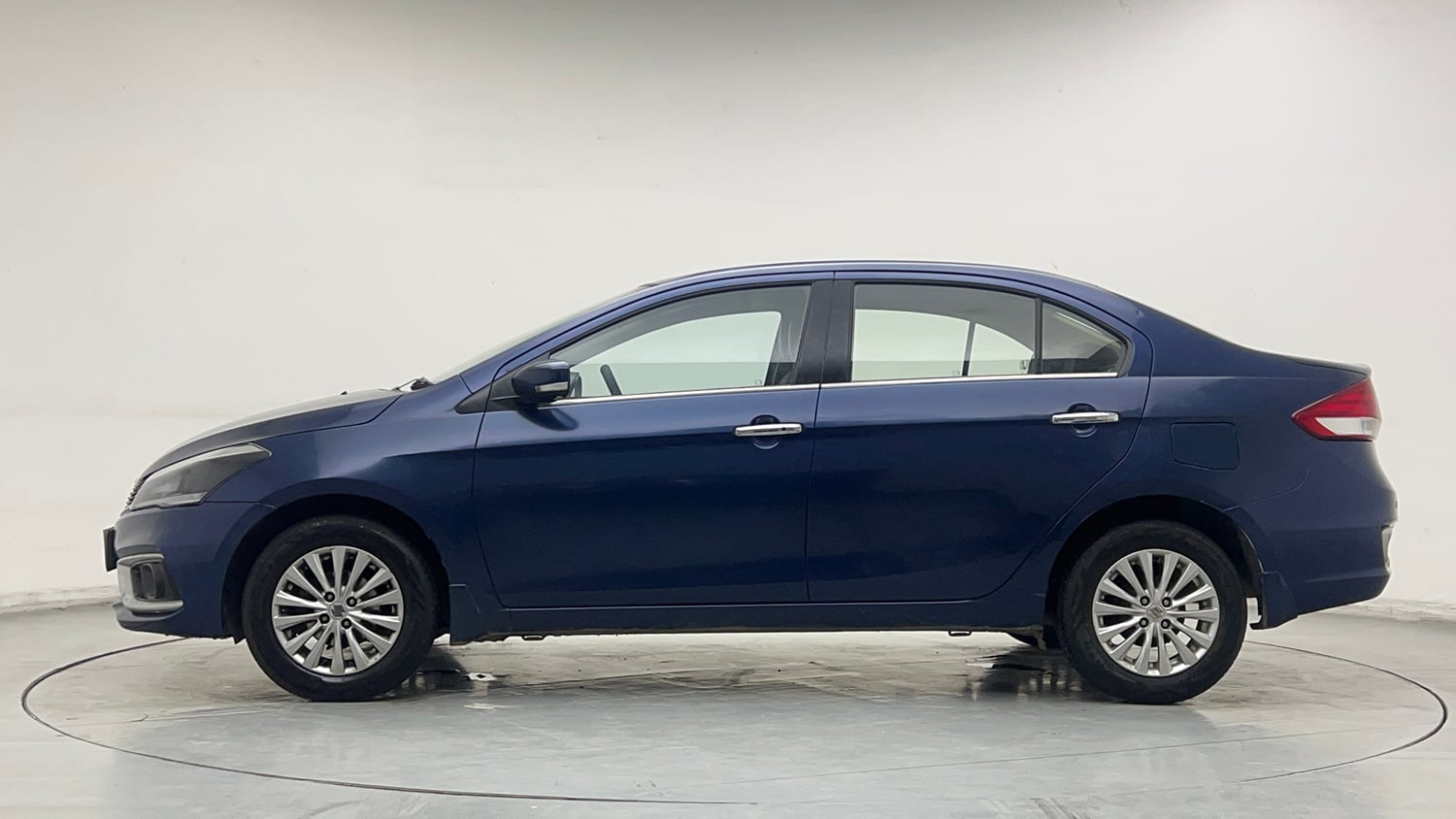 Used 2021 Maruti Suzuki Ciaz Zeta 1.5 Petrol Manual exterior LEFT SIDE VIEW