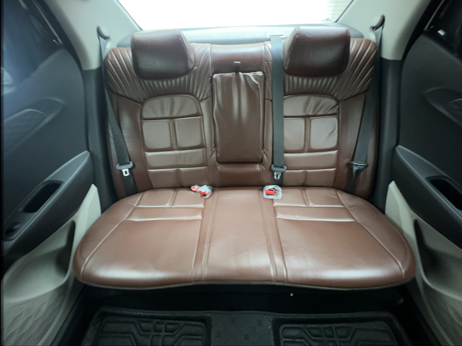 Used 2025 Hyundai Aura S 1.2 Petrol Petrol Manual interior REAR SEAT CONDITION VIEW