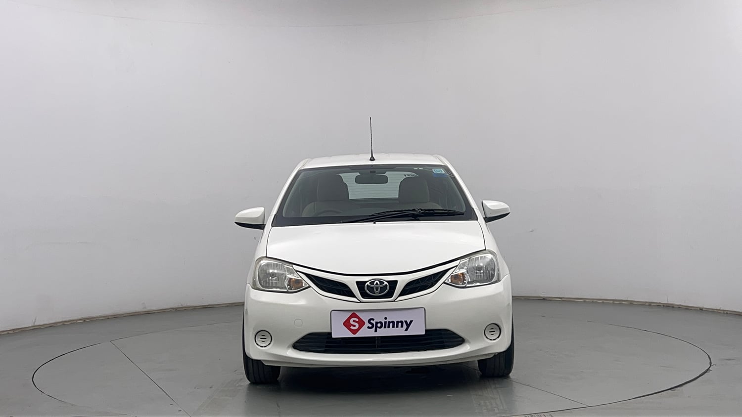 Used 2015 Toyota Etios Liva G Petrol Manual exterior FRONT VIEW