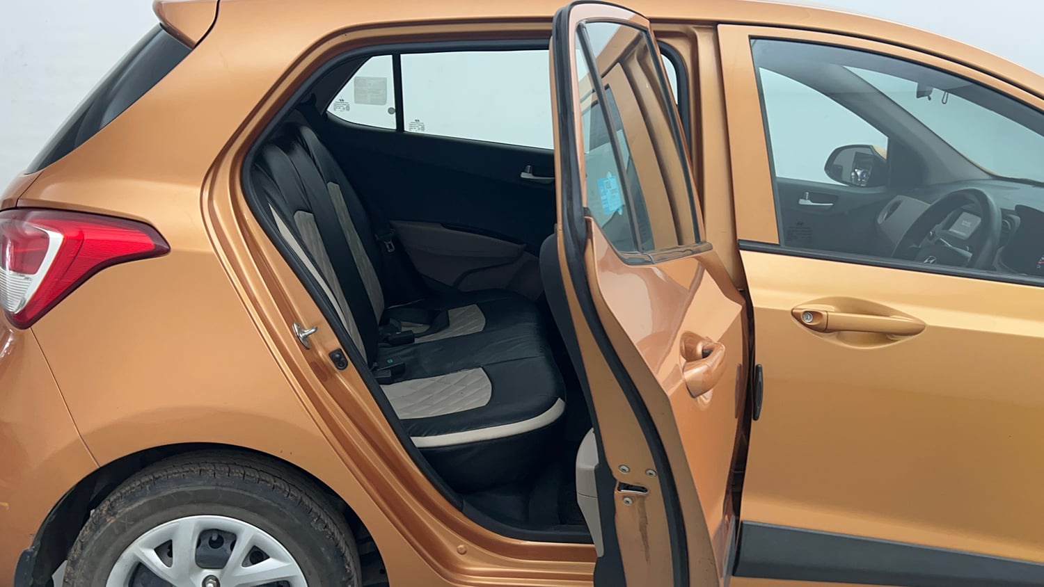 Used 2017 Hyundai Grand i10 Sportz 1.2 Kappa VTVT Petrol Manual interior RIGHT SIDE REAR DOOR CABIN VIEW