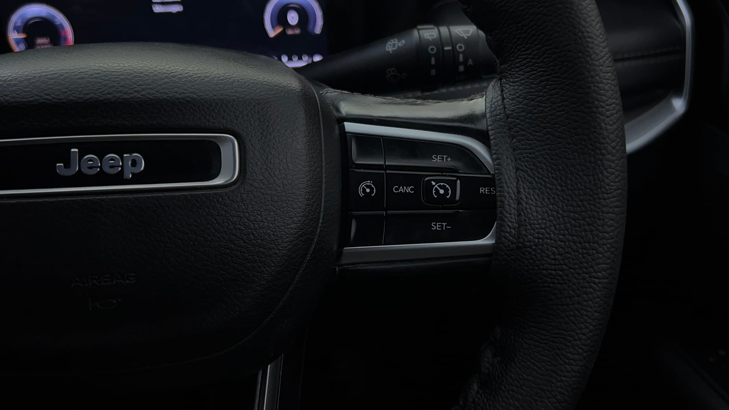 Used 2021 Jeep Compass Model S (O) 1.4 Petrol DCT Petrol Automatic top_features Cruise control