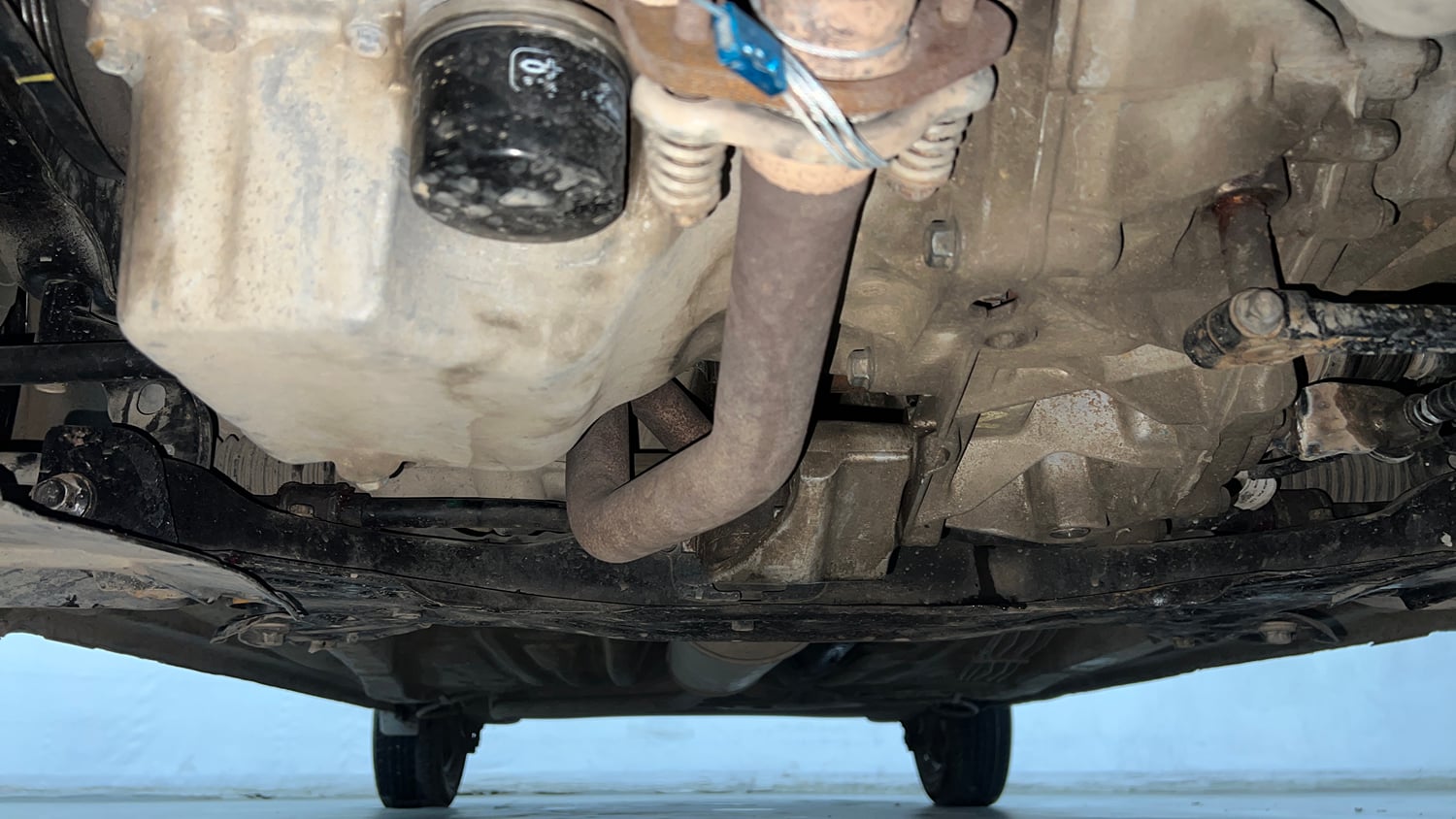 Used 2019 Maruti Suzuki Wagon R LXi 1.0 CNG Cng Manual extra FRONT LEFT UNDERBODY VIEW
