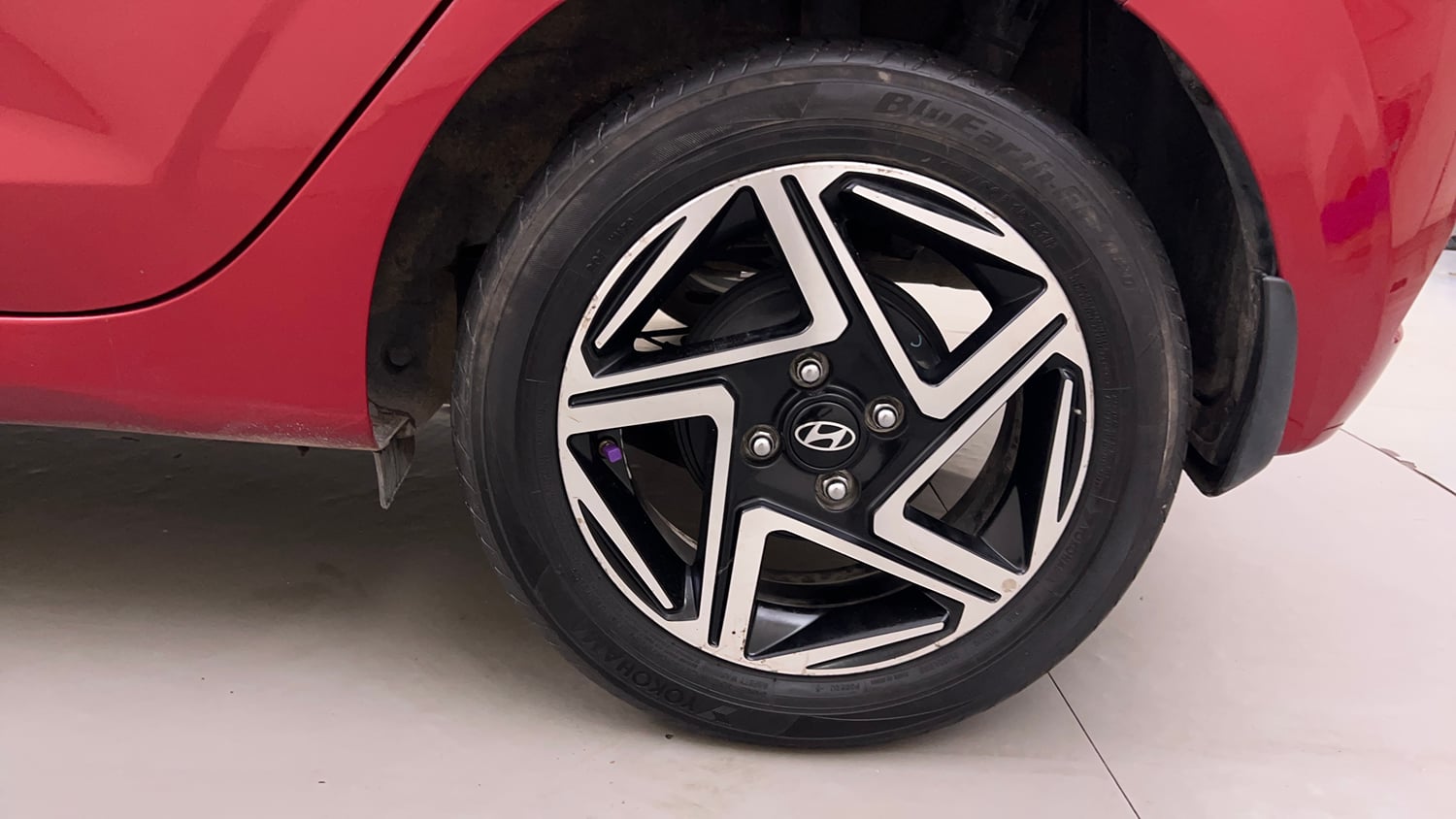 Used 2024 Hyundai Grand i10 Nios Asta 1.2 Kappa Petrol Manual tyres LEFT REAR TYRE RIM VIEW