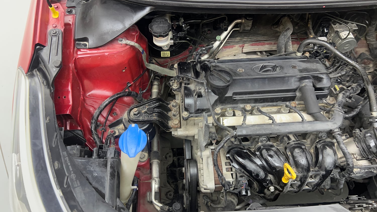 Used 2016 Hyundai Elite i20 Sportz 1.2 Petrol Manual engine ENGINE RIGHT SIDE VIEW