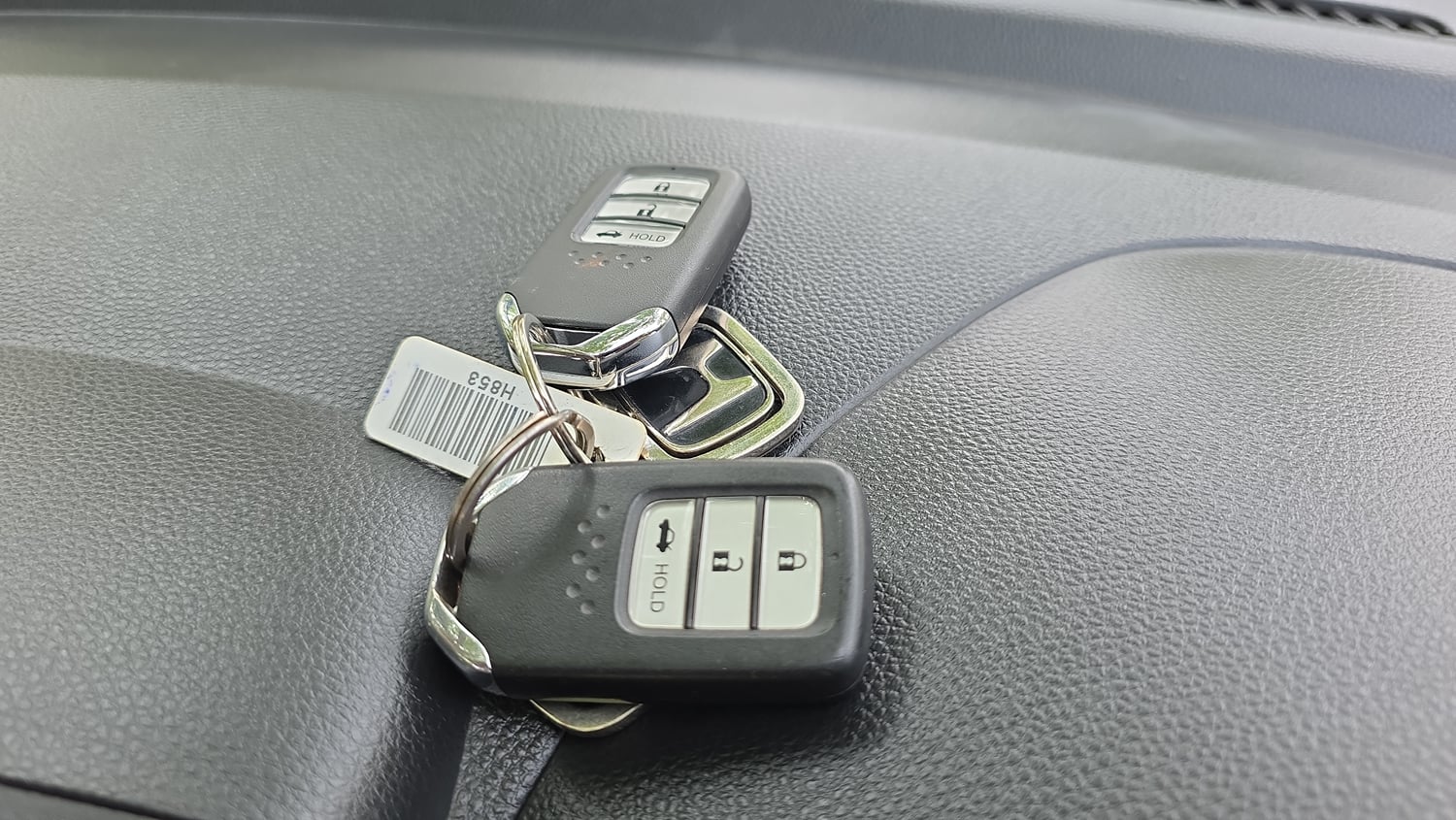 Used 2023 Honda Amaze VX 1.2 Petrol MT Petrol Manual extra CAR KEY VIEW