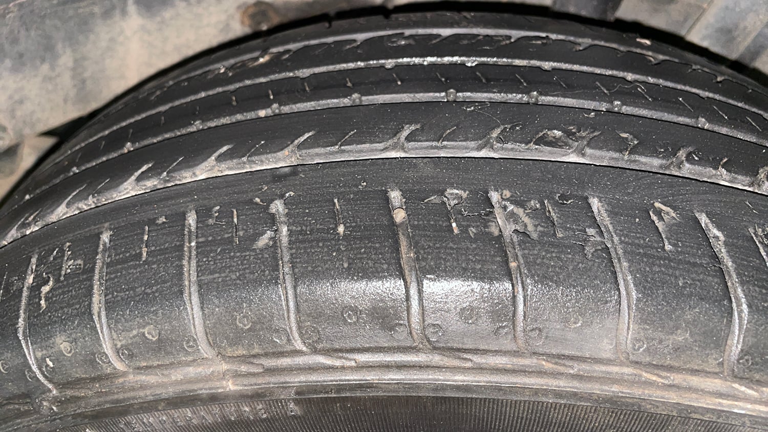 Used 2022 Tata Nexon XMA (S) Petrol Automatic tyres LEFT REAR TYRE TREAD VIEW