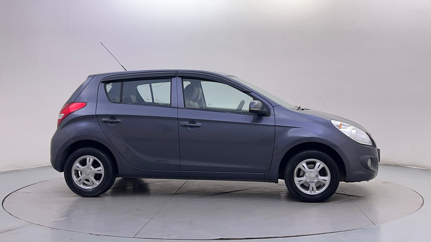 Used 2012 Hyundai i20 Asta 1.2 Petrol Manual exterior RIGHT SIDE VIEW