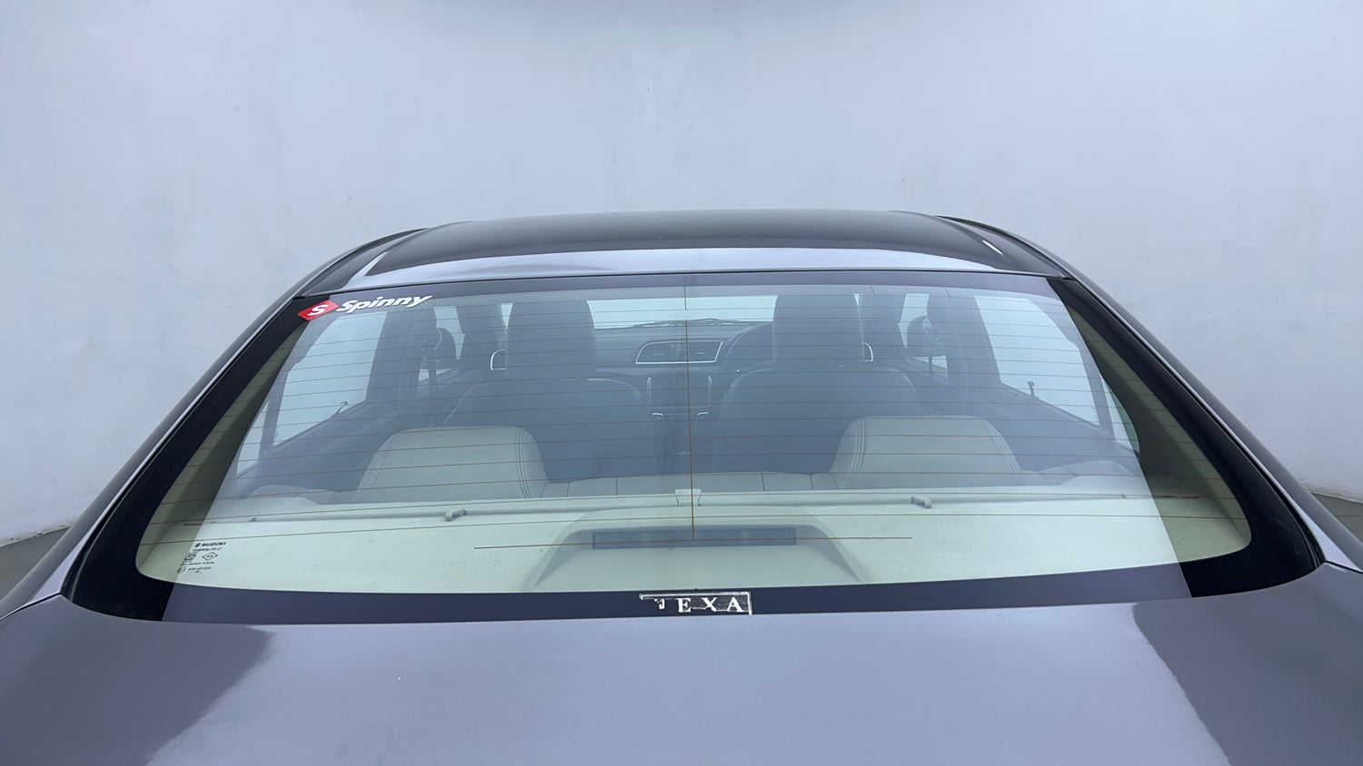 Used 2018 Maruti Suzuki Ciaz Alpha 1.4 AT Petrol Automatic exterior BACK WINDSHIELD VIEW