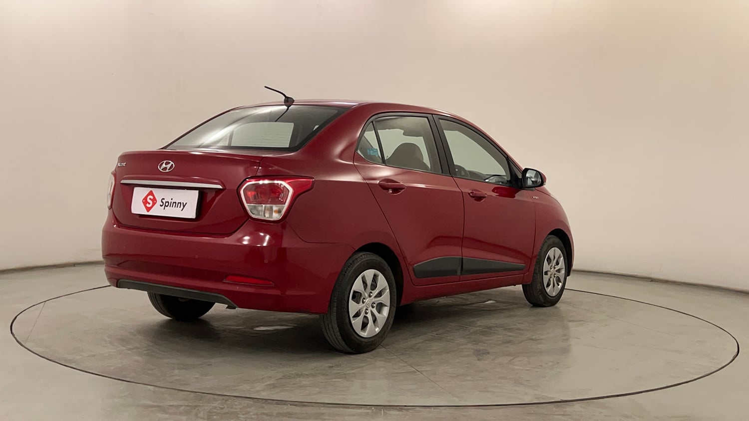 Used 2014 Hyundai Xcent S 1.2 Petrol Manual exterior RIGHT REAR CORNER VIEW
