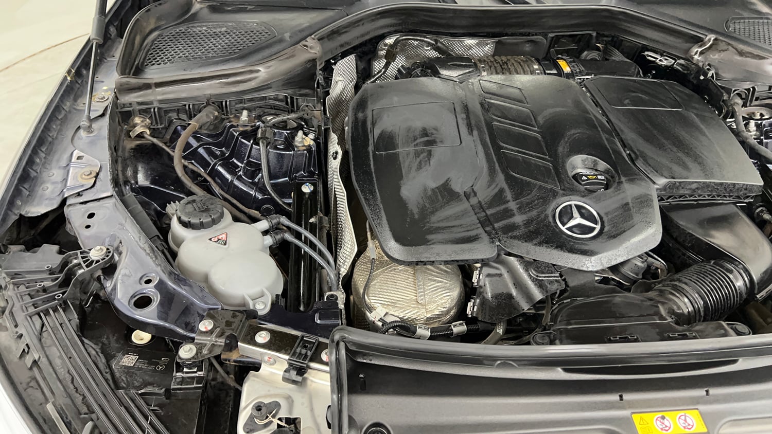 Used 2024 Mercedes-Benz GLC 220d 4MATIC Diesel Automatic engine ENGINE RIGHT SIDE VIEW