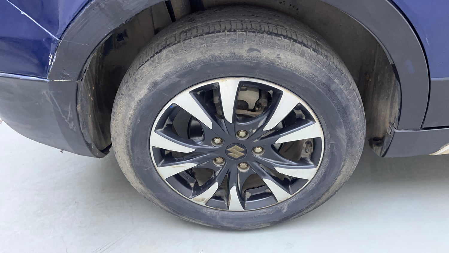 Used 2018 Maruti Suzuki S-Cross Zeta 1.3 Diesel Manual tyres RIGHT REAR TYRE RIM VIEW