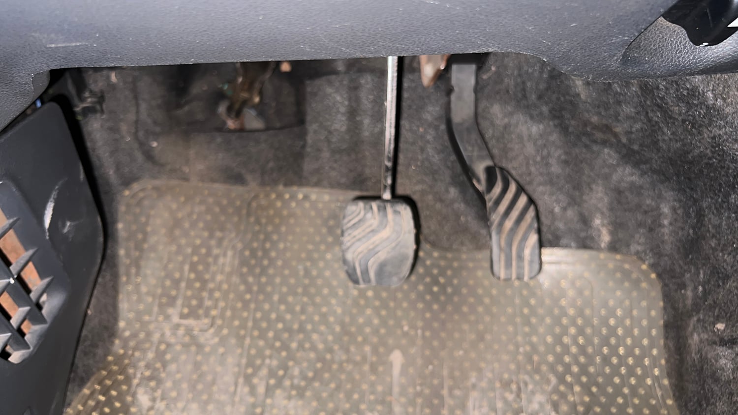 Used 2017 Renault Kwid 1.0 RXT AMT Petrol Automatic interior PEDALS VIEW