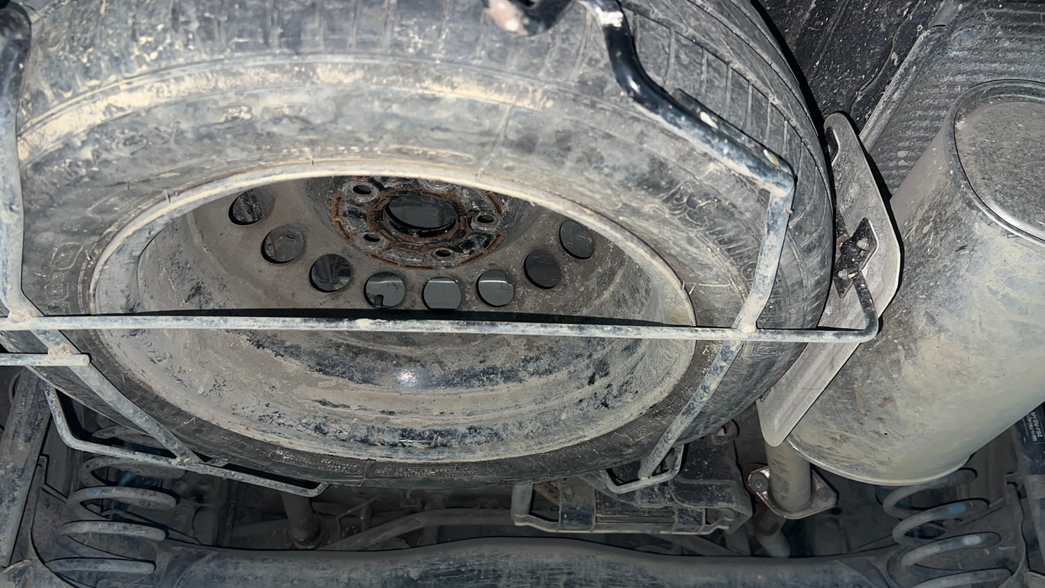 Used 2016 Honda BR-V S Petrol Petrol Manual tyres SPARE TYRE VIEW