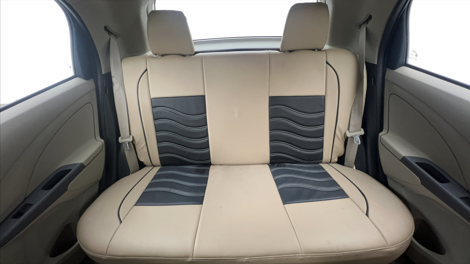 Used 2015 Toyota Etios Liva G Petrol Manual interior REAR SEAT CONDITION VIEW
