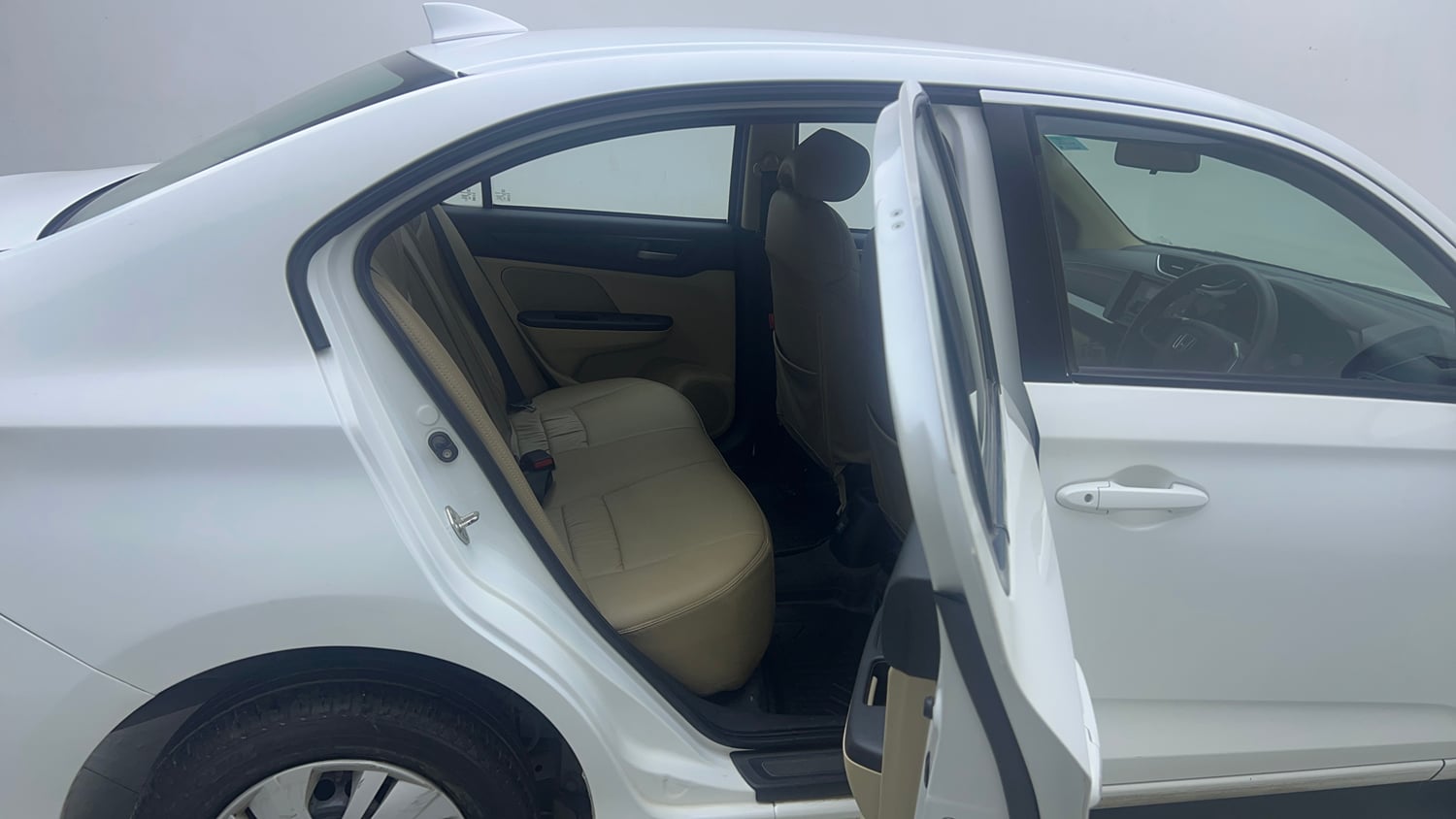 Used 2024 Honda Amaze S 1.2 Petrol CVT Petrol Automatic interior RIGHT SIDE REAR DOOR CABIN VIEW