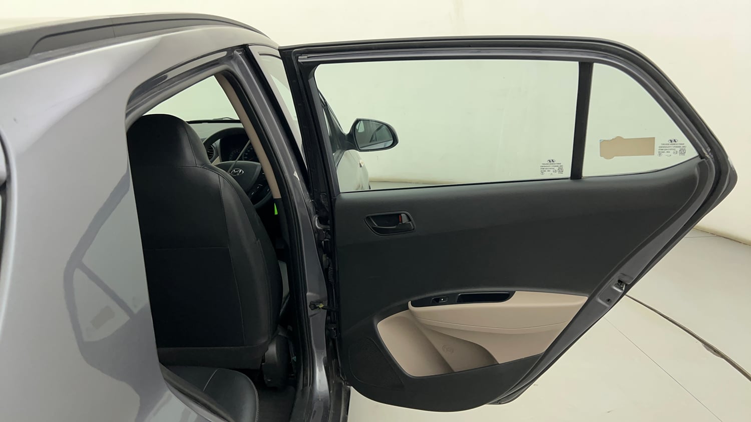 Used 2019 Hyundai Grand i10 Magna 1.2 Kappa VTVT Petrol Manual interior RIGHT REAR DOOR OPEN VIEW