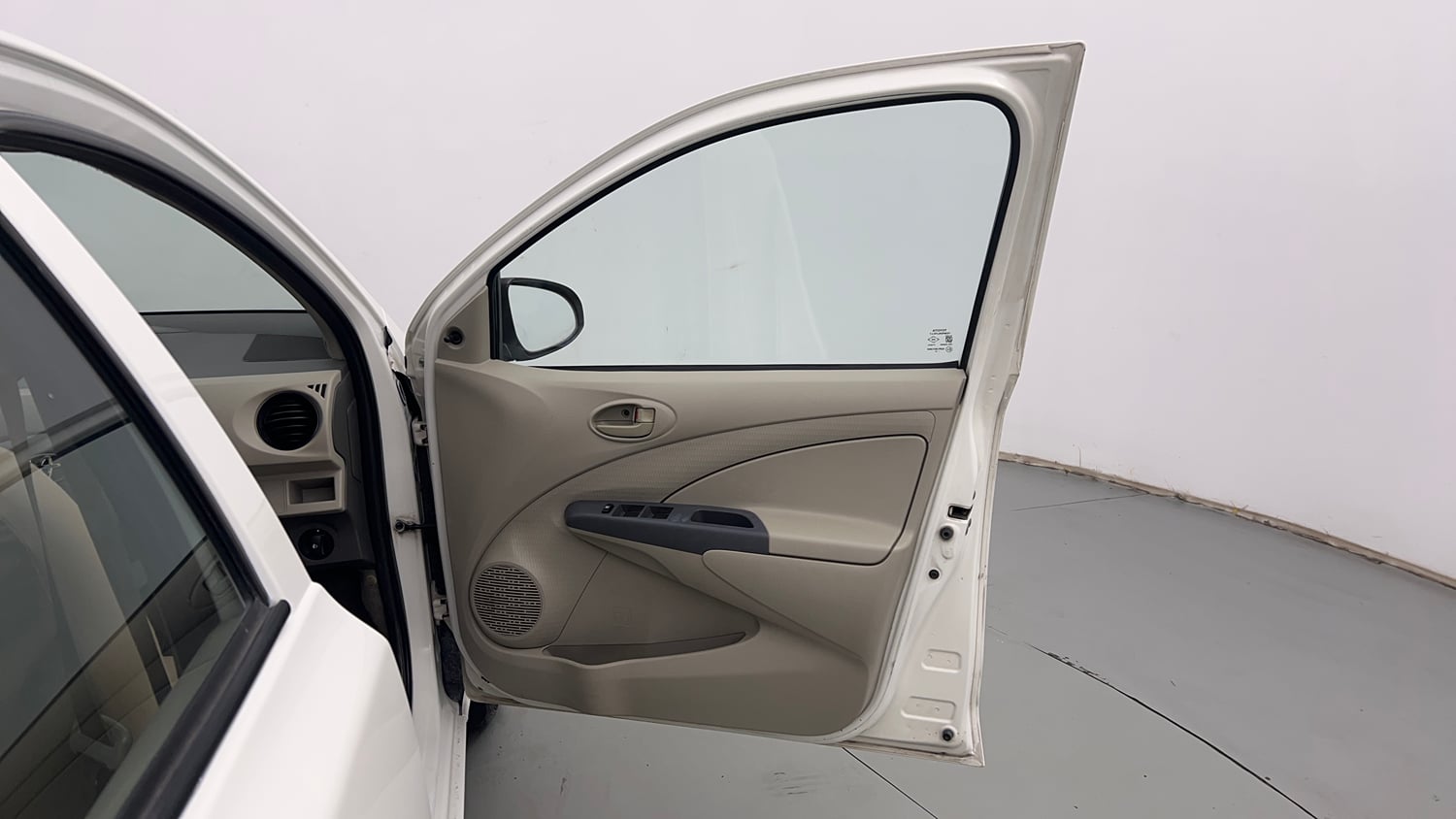 Used 2015 Toyota Etios Liva G Petrol Manual interior RIGHT FRONT DOOR OPEN VIEW