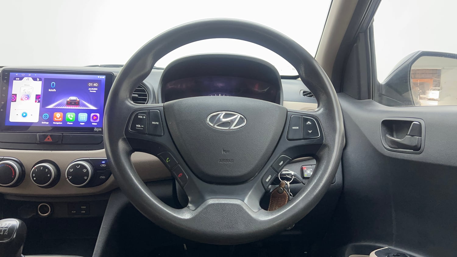 Used 2018 Hyundai Xcent E+ CNG (Outside Fitted) Cng Manual interior STEERING VIEW