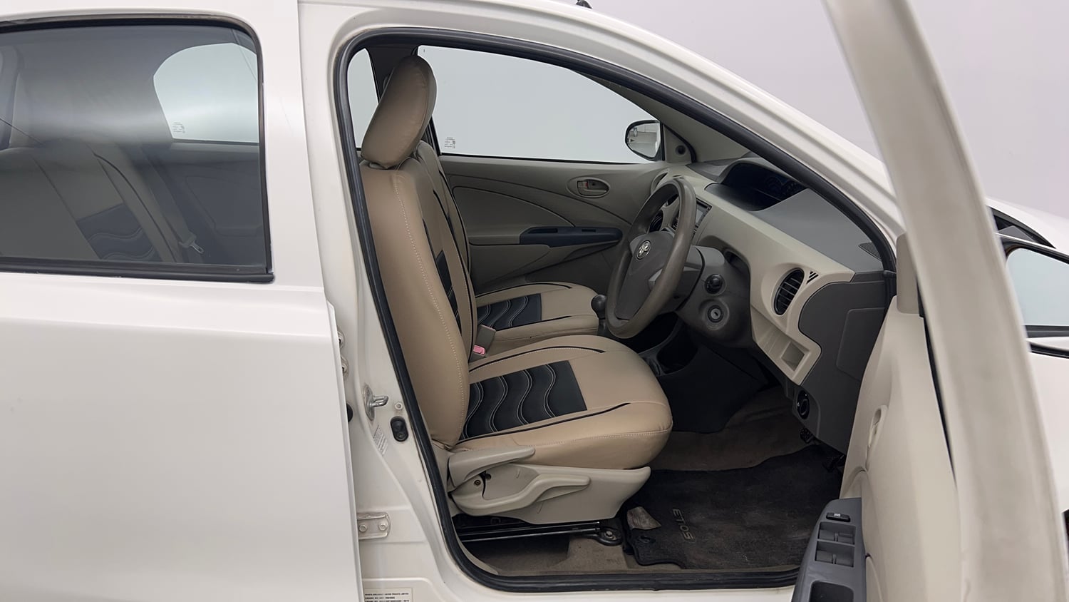 Used 2015 Toyota Etios Liva G Petrol Manual interior RIGHT SIDE FRONT DOOR CABIN VIEW
