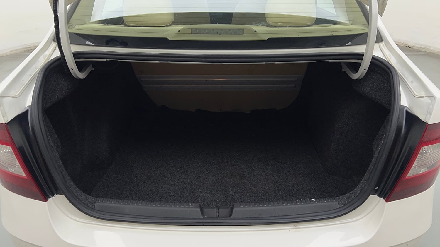 Used 2020 Skoda Rapid Active 1.0 TSI MT Petrol Manual interior DICKY INSIDE VIEW