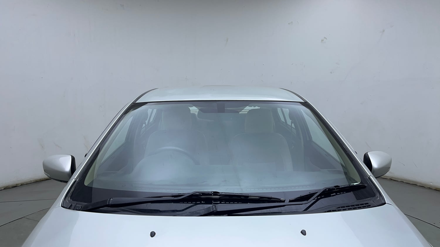 Used 2017 Maruti Suzuki Ciaz Alpha 1.4 AT Petrol Automatic exterior FRONT WINDSHIELD VIEW