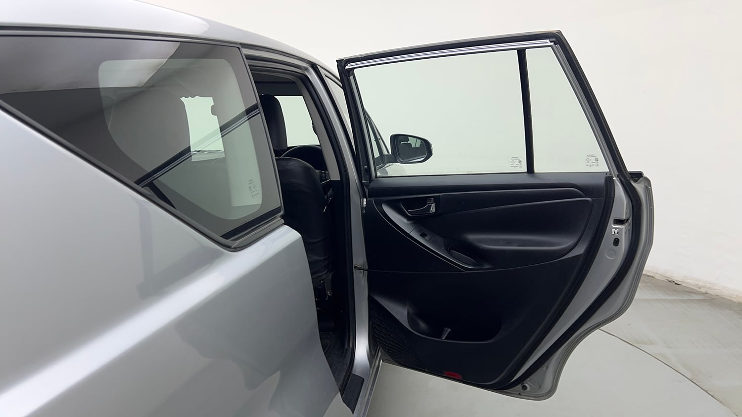 Used 2018 Toyota Innova Crysta 2.4 G 7 STR Diesel Manual interior RIGHT REAR DOOR OPEN VIEW