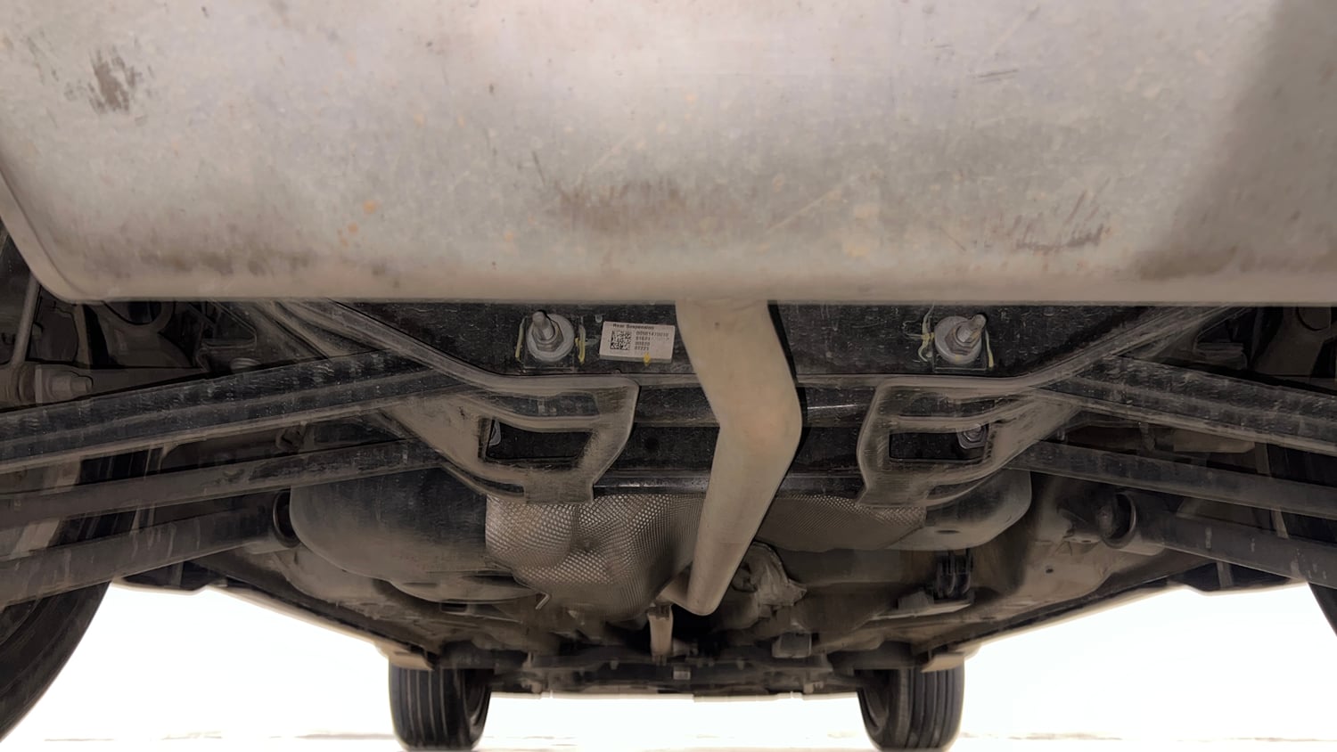 Used 2021 Jeep Compass Model S (O) 1.4 Petrol DCT Petrol Automatic extra REAR UNDERBODY VIEW (TAKEN FROM REAR)