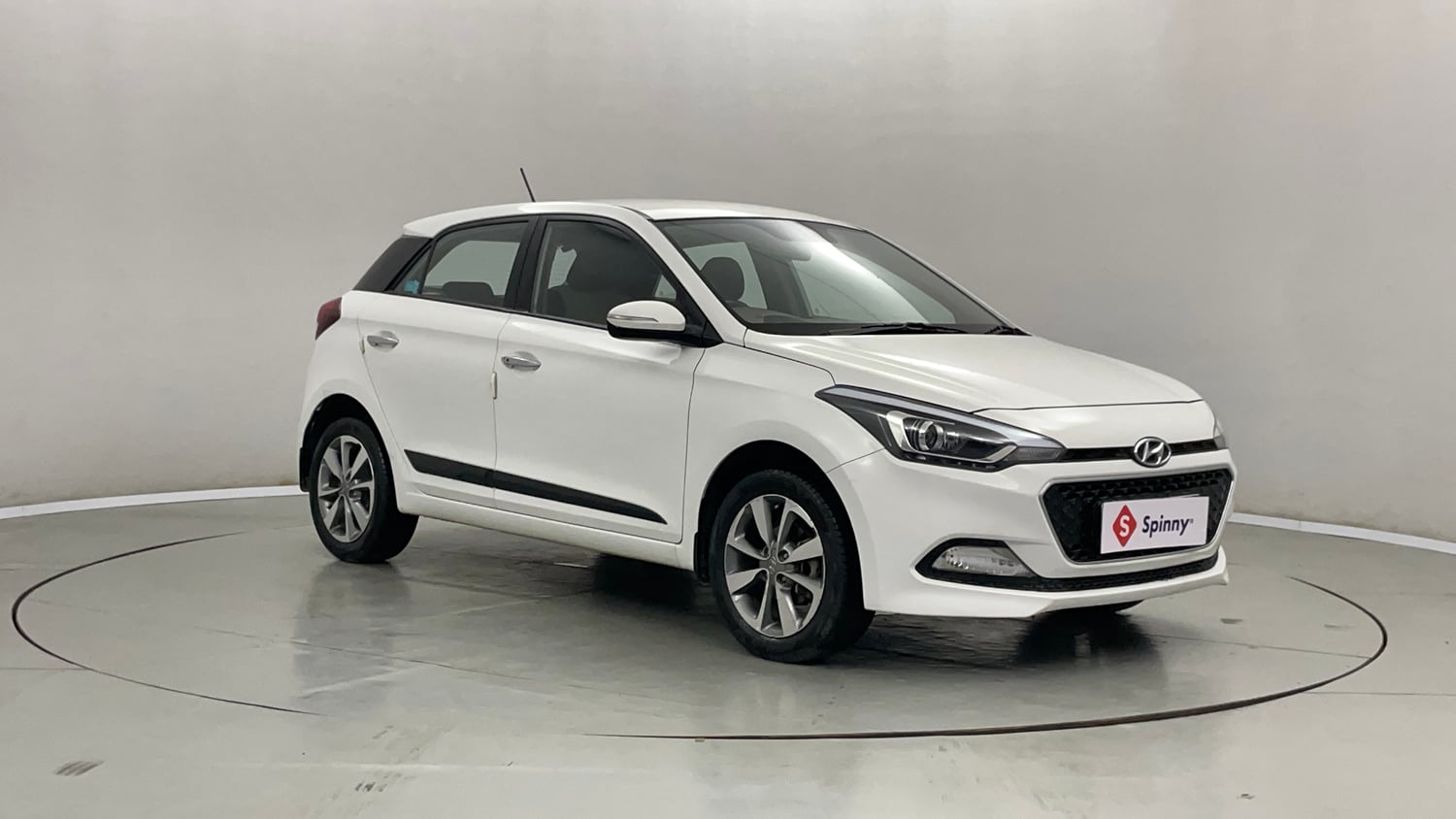 Used 2017 Hyundai Elite i20 Asta 1.2 (O) Petrol Manual exterior RIGHT FRONT CORNER VIEW