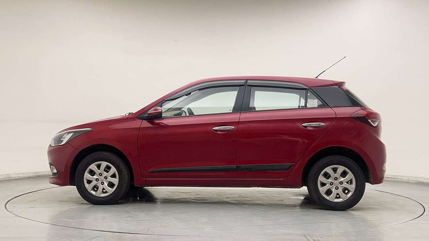 Used 2016 Hyundai Elite i20 Sportz 1.2 Petrol Manual exterior LEFT SIDE VIEW