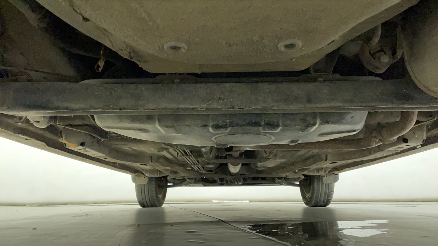 Used 2018 Tata Tiago Revotron XZ Petrol Manual extra REAR UNDERBODY VIEW (TAKEN FROM REAR)