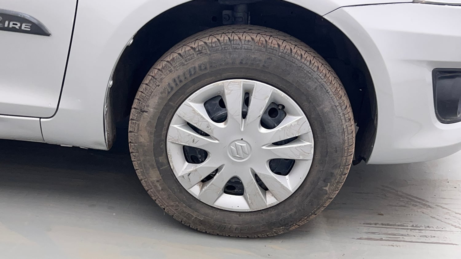 Used 2012 Maruti Suzuki Swift Dzire VXI Petrol Manual tyres RIGHT FRONT TYRE RIM VIEW