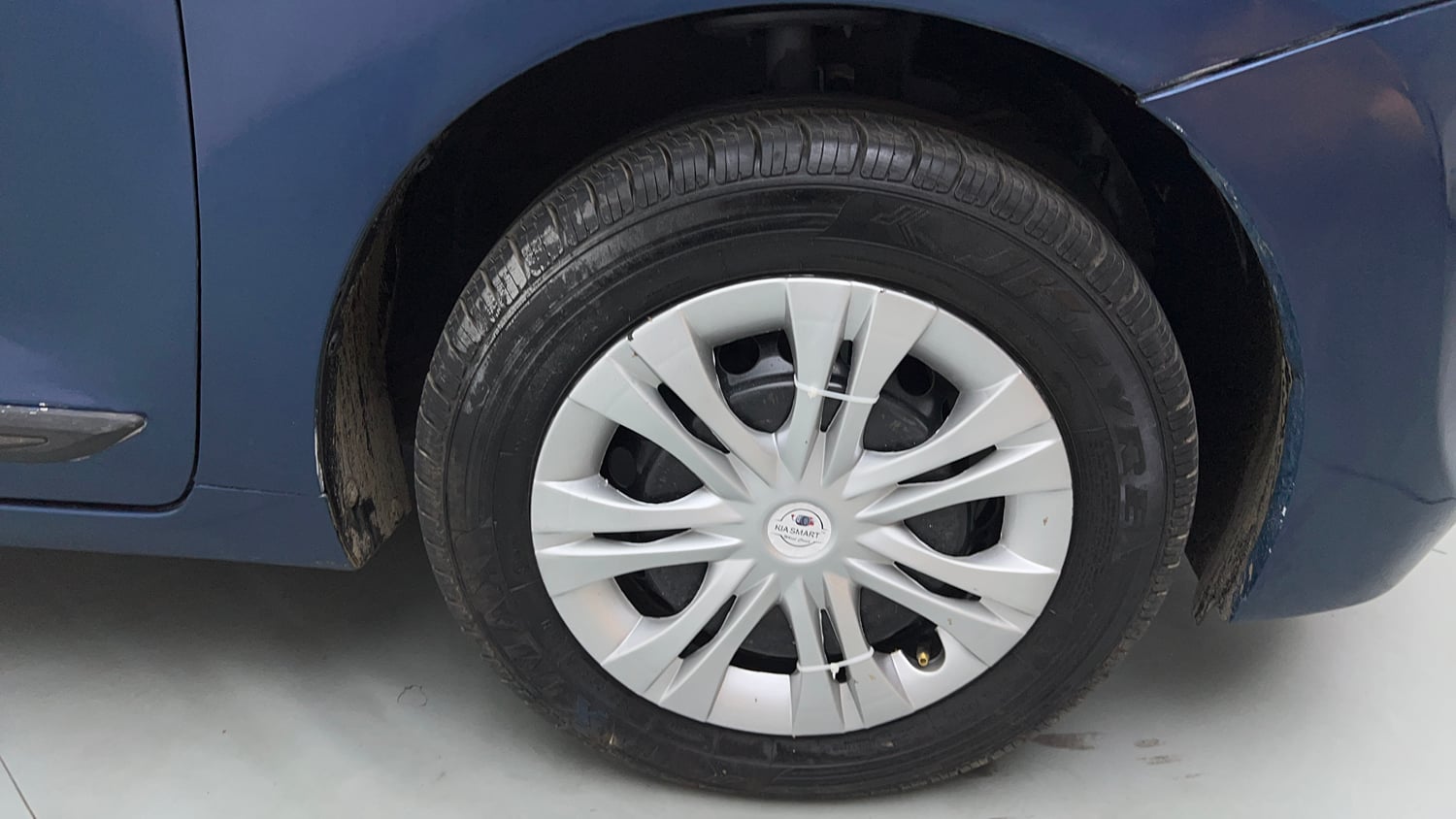 Used 2016 Maruti Suzuki Baleno Delta 1.2 Petrol Manual tyres RIGHT FRONT TYRE RIM VIEW