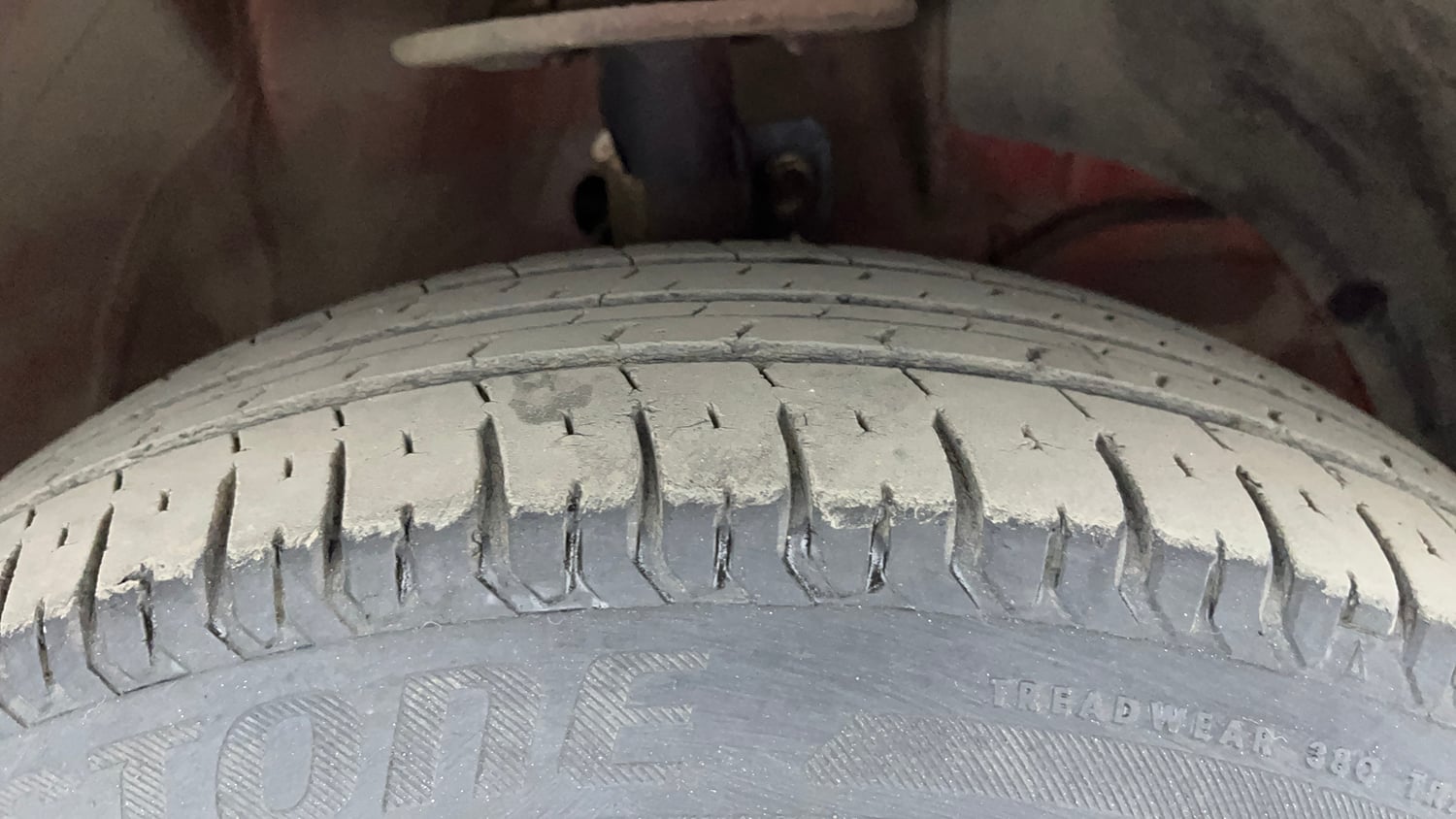 Used 2019 Maruti Suzuki Swift VXi Petrol Manual tyres RIGHT FRONT TYRE TREAD VIEW