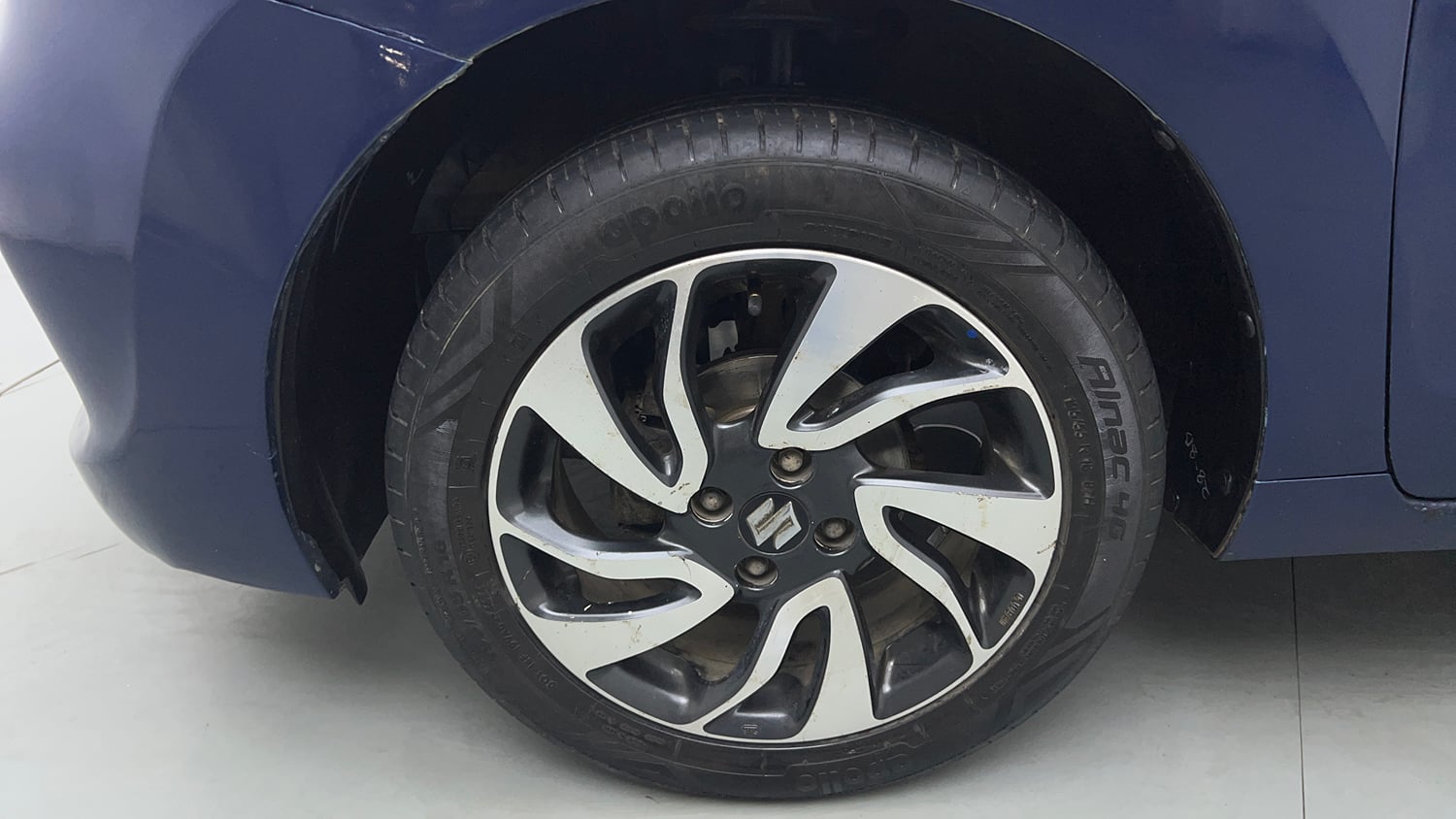 Used 2019 Maruti Suzuki Baleno Zeta 1.2 Petrol Manual tyres LEFT FRONT TYRE RIM VIEW
