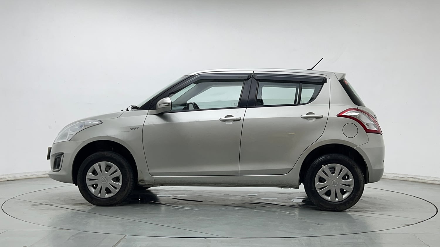 Used 2015 Maruti Suzuki Swift VXi Petrol Manual exterior LEFT SIDE VIEW