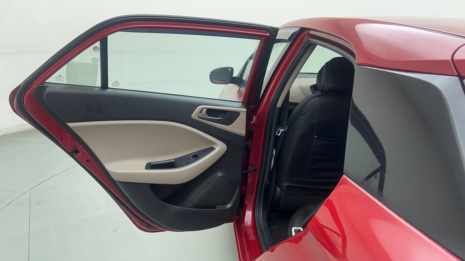 Used 2016 Hyundai Elite i20 Sportz 1.2 Petrol Manual interior LEFT REAR DOOR OPEN VIEW
