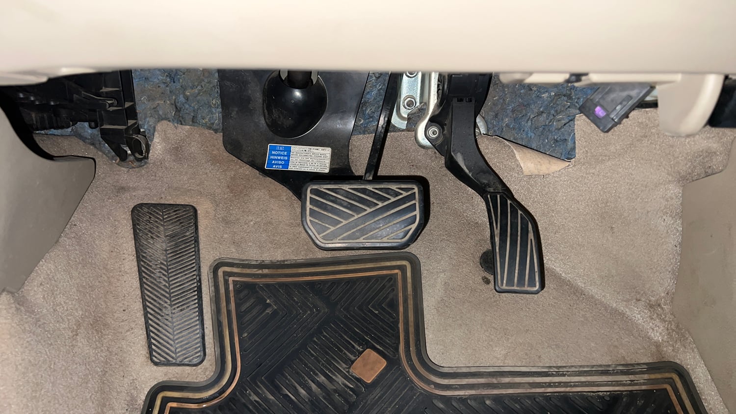 Used 2018 Maruti Suzuki Ciaz Alpha 1.4 AT Petrol Automatic interior PEDALS VIEW
