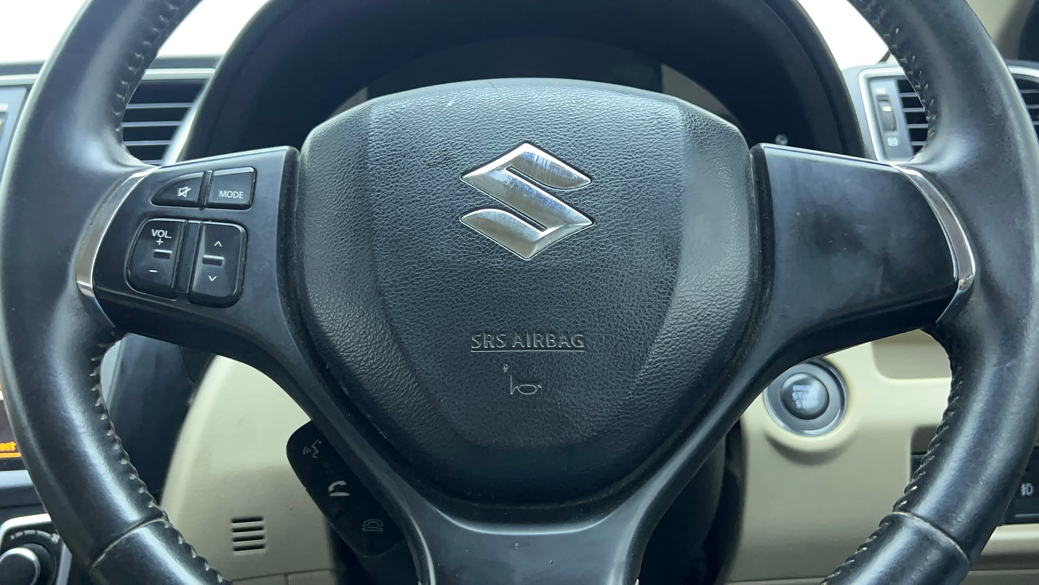Used 2018 Maruti Suzuki Ciaz Alpha 1.4 AT Petrol Automatic top_features Airbags