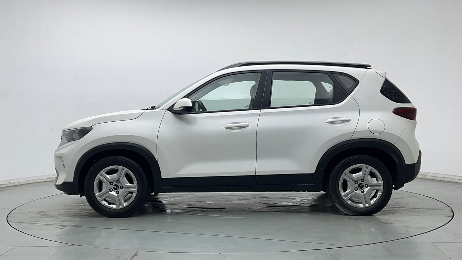 Used 2021 Kia Sonet HTK Plus 1.2 Petrol Manual exterior LEFT SIDE VIEW