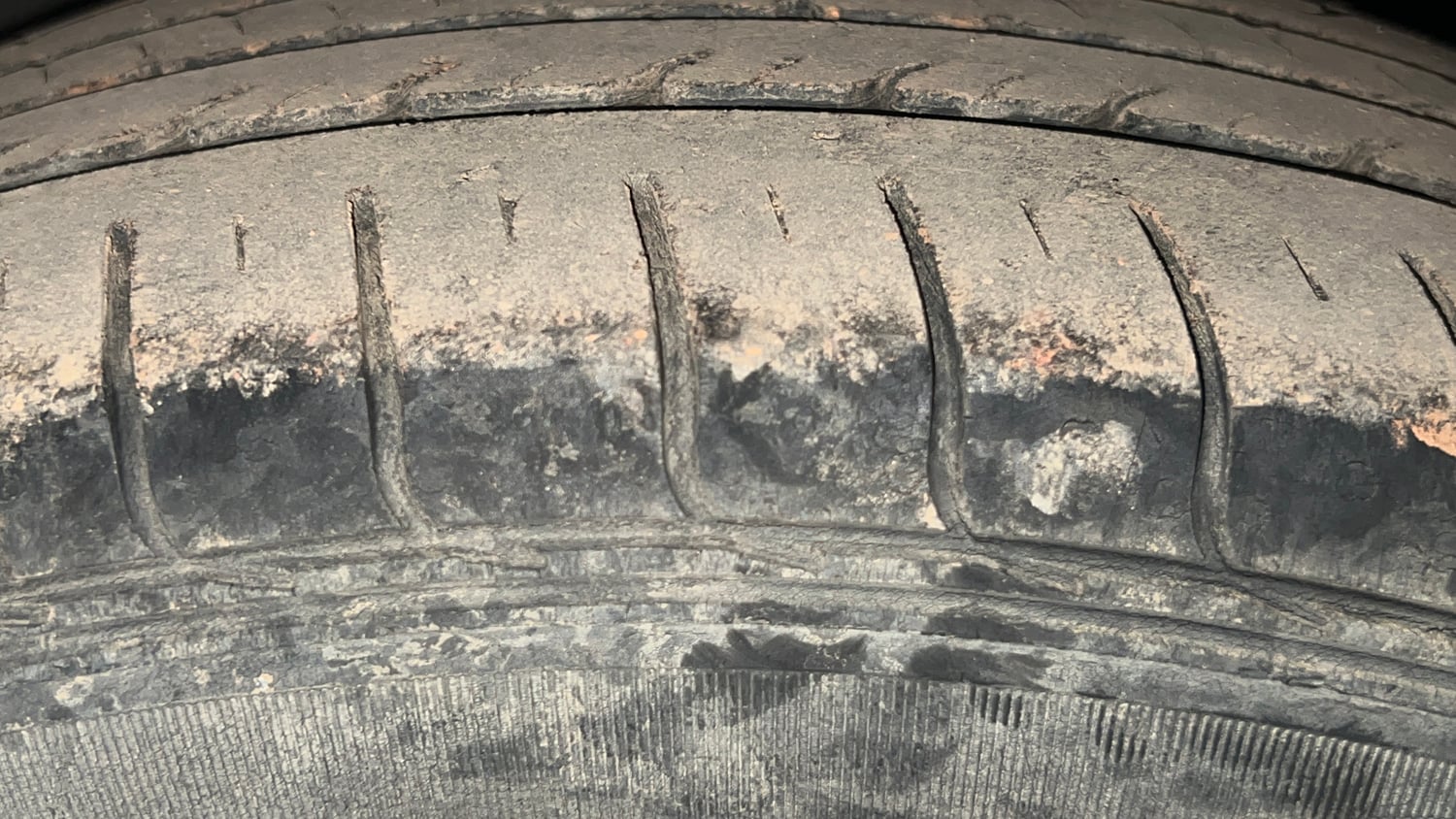 Used 2017 Honda BR-V V CVT Petrol Petrol Automatic tyres RIGHT REAR TYRE TREAD VIEW