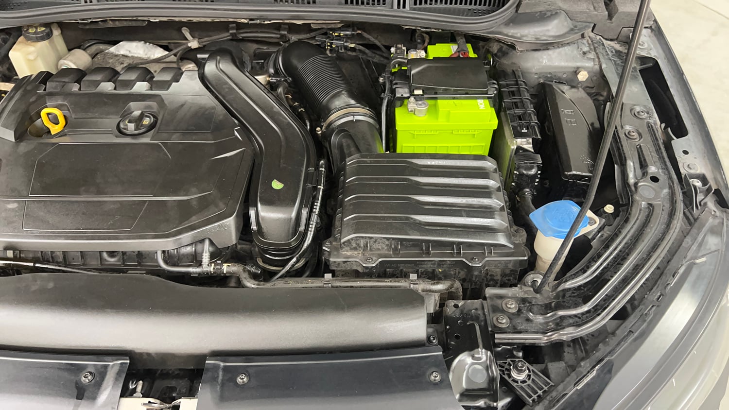 Used 2023 Skoda Slavia Style 1.5L TSI DSG Petrol Automatic engine ENGINE LEFT SIDE VIEW