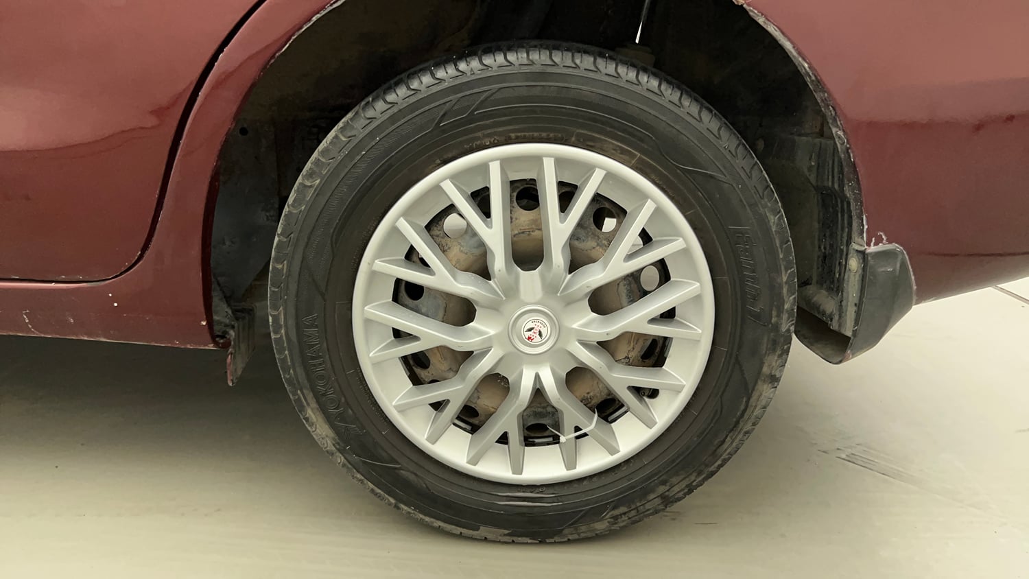 Used 2014 Honda Amaze 1.2 S i-VTEC Petrol Manual tyres LEFT REAR TYRE RIM VIEW