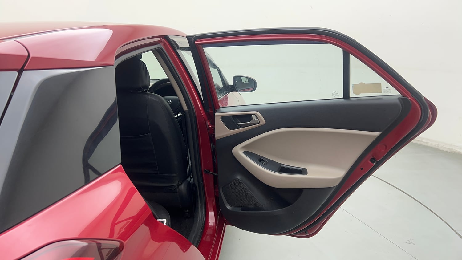 Used 2016 Hyundai Elite i20 Sportz 1.2 Petrol Manual interior RIGHT REAR DOOR OPEN VIEW
